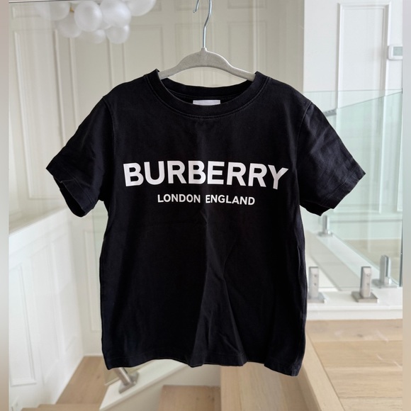 Burberry Pristine Black Logo Kids T-Shirt Sz 4